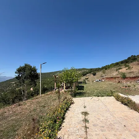 Landhaus Pusi I Thate Mountain House *